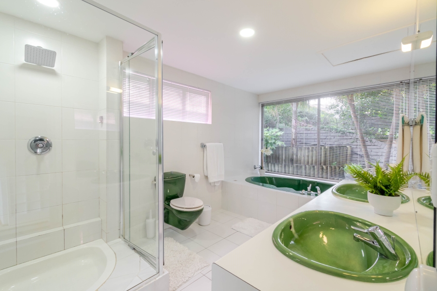 To Let 3 Bedroom Property for Rent in Tamboerskloof Western Cape